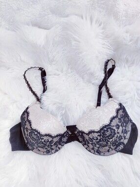 Jezebel 36B Scandalous Front Close Lace Bra Black CreamUnderwire Push Up
